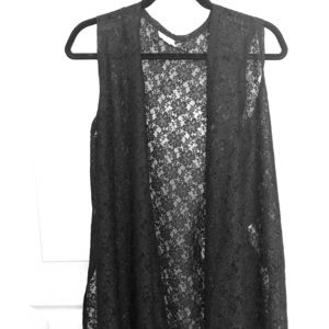LuLaRoe Black Lace Joy Vest Size L (fits 18/22)